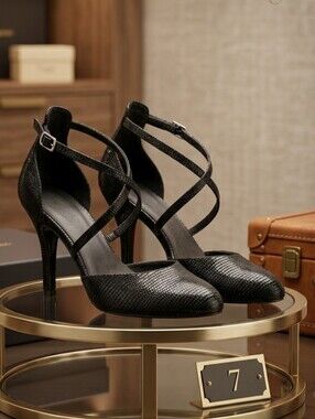Women's Black Strappy Pointed-Toe Heels